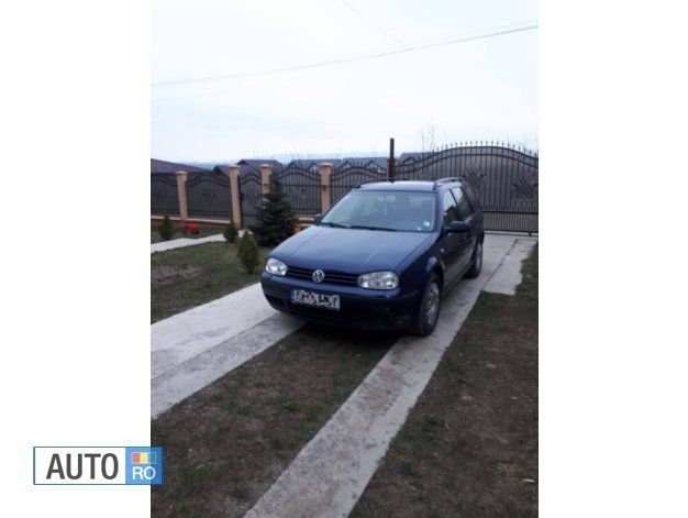 Second-hand VW Golf IV 101 CP (74 kW) 2004 Albastru marin Break