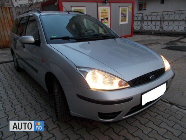 Argintiu Utilizat 2003 Ford Focus Break | 1.999 EUR (Preț OK) - Imagine 1/4