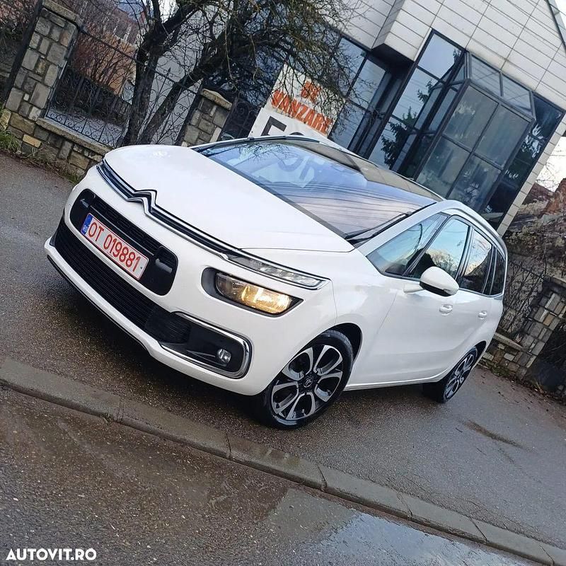 Culoarealb Utilizat 2020 Citroën C4 SpaceTourer Shine Monovolum | 9.999 EUR - Imagine 1/4