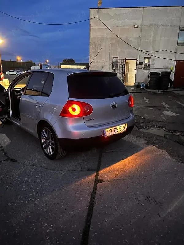 Second-hand VW Golf IV 105 CP (77 kW) 2006 Berlinǎ