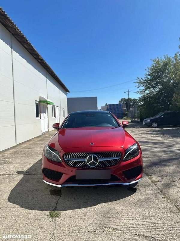 Culoarerosu Utilizat 2018 Mercedes C250 Coupe | 24.900 EUR (Preț OK) - Imagine 1/4