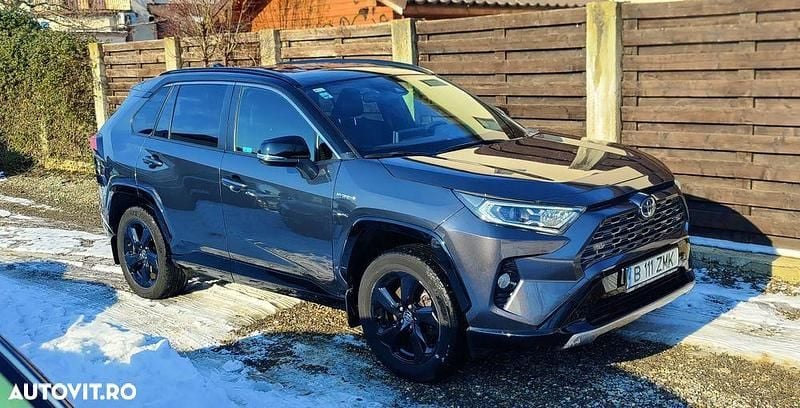 Second-hand Toyota RAV4 Hybrid 218 CP (160 kW) 2021 Culoaregri SUV