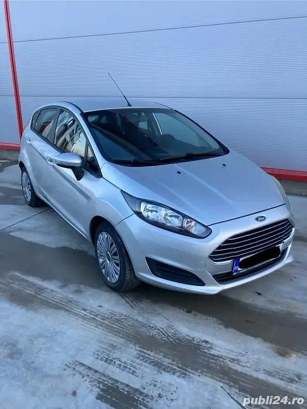 Gri Utilizat 2013 Ford Fiesta Hatchback | 4.200 EUR (Preț OK) - Imagine 1/4
