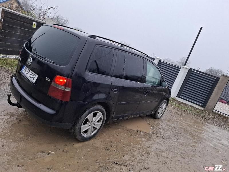 Second-hand VW Touran 2006 Monovolum