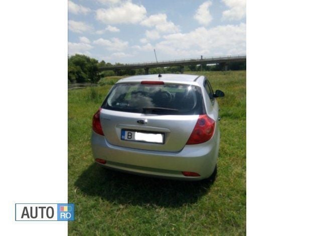 Second-hand Kia Ceed 109 CP (80 kW) 2008 Gri Hatchback