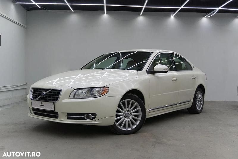 Culoarealb Utilizat 2007 Volvo S80 Executive Berlinǎ | 6.050 EUR - Imagine 1/4