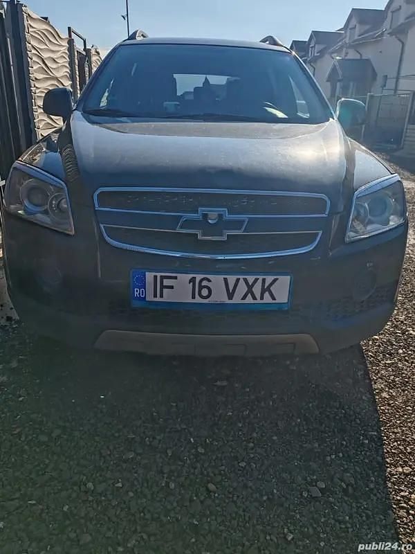 Negru Utilizat 2008 Chevrolet Captiva SUV | 3.500 EUR - Imagine 1/4