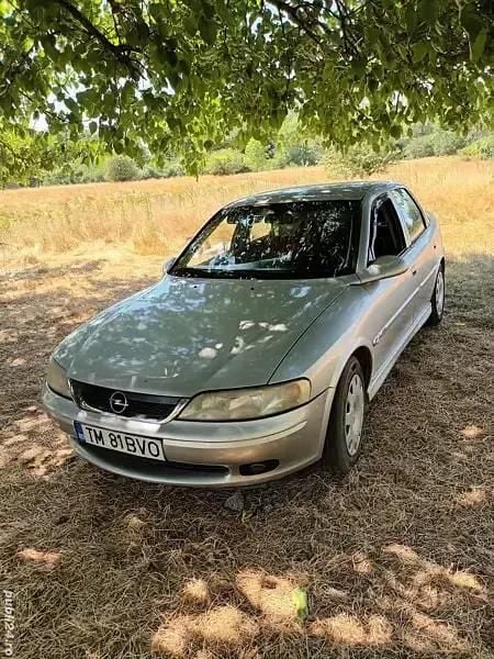 Utilizat 2000 Opel Vectra Berlinǎ | 850 EUR (Preț OK) - Imagine 1/4