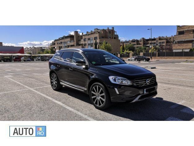 Negru Utilizat 2015 Volvo XC60 SUV | 18.800 EUR (Puțin scump) - Imagine 1/4