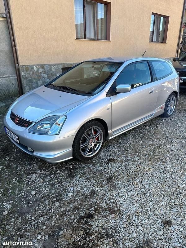 Culoaregri Second-hand 2001 Honda Civic Type R Hatchback | 11.000 EUR - Imagine 1/4