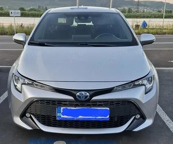 Argintiu Utilizat 2020 Toyota Corolla Hatchback | 17.000 EUR (Preț OK) - Imagine 1/4