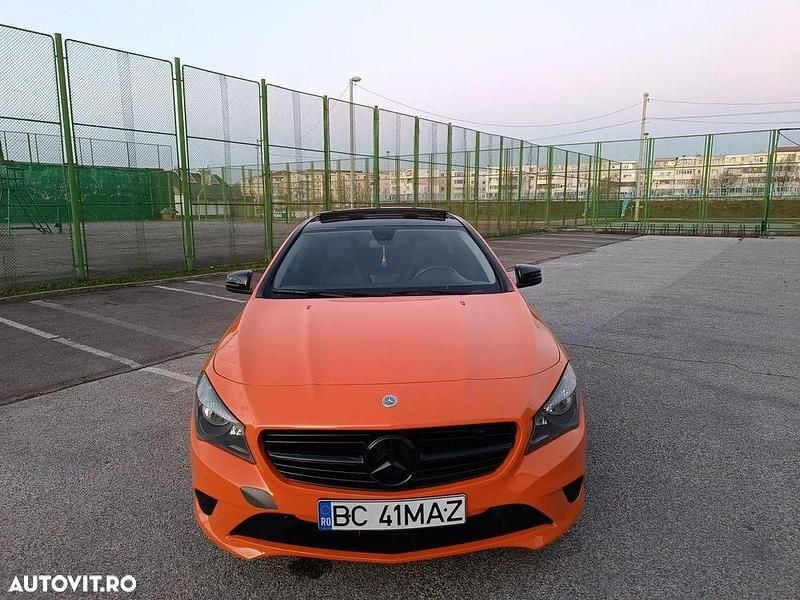 Culoareportocaliu Utilizat 2014 Mercedes CLA180 OrangeArt Edition Berlinǎ | 12.999 EUR (Puțin scump) - Imagine 1/4