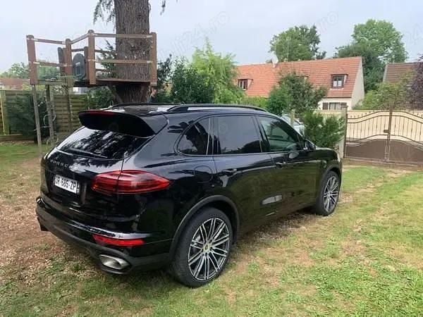 Second-hand Porsche Cayenne 262 CP (192 kW) 2015 SUV