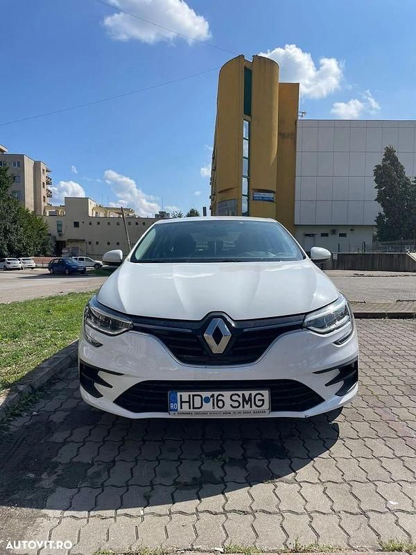 Culoarealb Utilizat 2022 Renault Mégane IV Equilibre Berlinǎ | 12.900 EUR (Preț OK) - Imagine 1/4