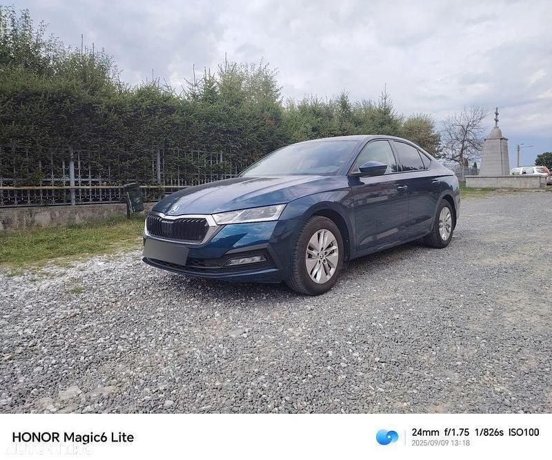Second-hand Skoda Octavia Ambition 150 CP (110 kW) 2024 Culoarealbastru Berlinǎ