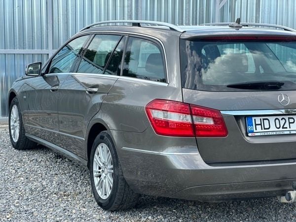 Second-hand Mercedes E200 Elegance 136 CP (100 kW) 2012 Maro Break
