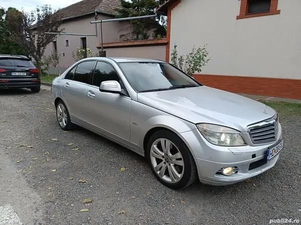 Utilizat 2008 Mercedes C320 Berlinǎ | 4.500 EUR - Imagine 1/4