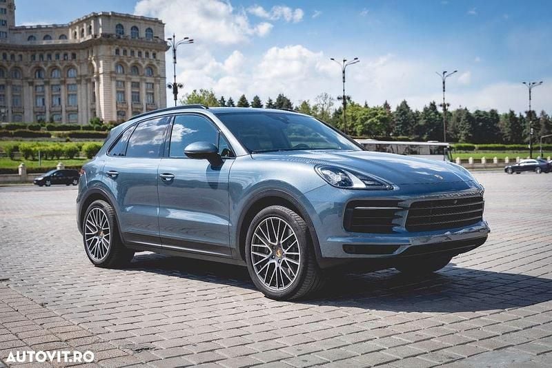 Culoarealbastru Utilizat 2019 Porsche Cayenne SUV | 45.000 EUR - Imagine 1/4