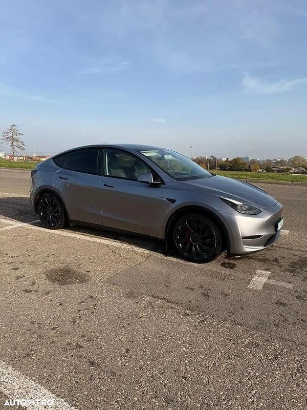 Culoaregri Utilizat 2023 Tesla Model Y Performance SUV | 39.500 EUR (Preț OK) - Imagine 1/4