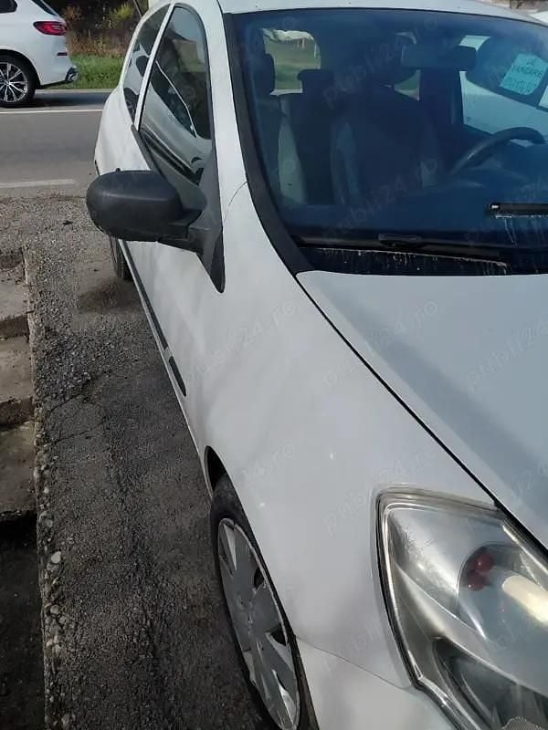 Second-hand Renault Clio III 70 CP (51 kW) 2010 Coupe