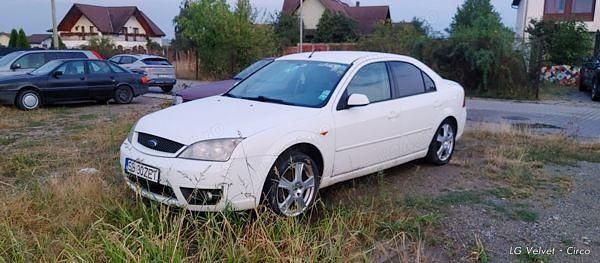 Second-hand Ford Mondeo Ghia 115 CP (84 kW) 2002 Alb Berlinǎ