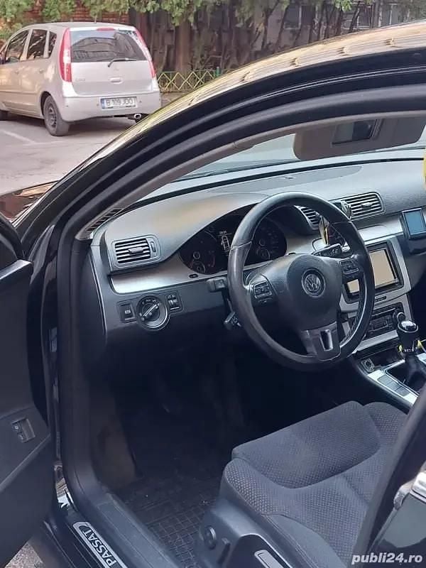 Second-hand VW Passat 105 CP (77 kW) 2010 Berlinǎ