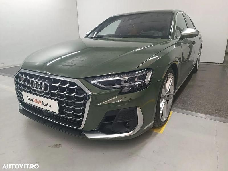 Verde Utilizat 2022 Audi S8 Advanced Berlinǎ | 113.000 EUR (Preț OK) - Imagine 1/4