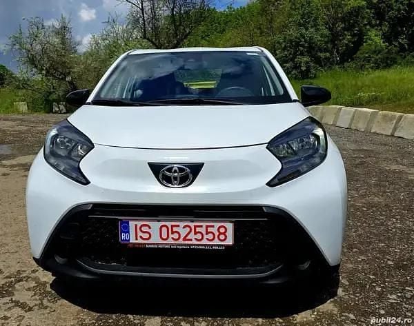 Alb Utilizat 2023 Toyota Aygo Hatchback | 59.000 EUR - Imagine 1/4