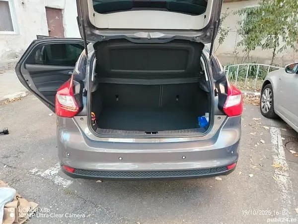 Second-hand Ford Focus Titanium 115 CP (84 kW) 2011 Hatchback