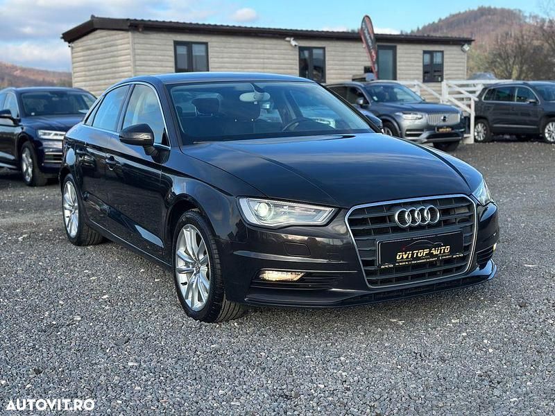 Second-hand Audi A3 Ambition 105 CP (77 kW) 2013 Culoaremaro Berlinǎ