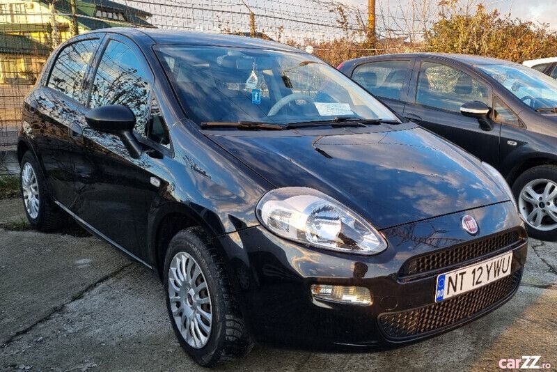 Gri Utilizat 2018 Fiat Punto Evo Hatchback | 6.800 EUR - Imagine 1/4