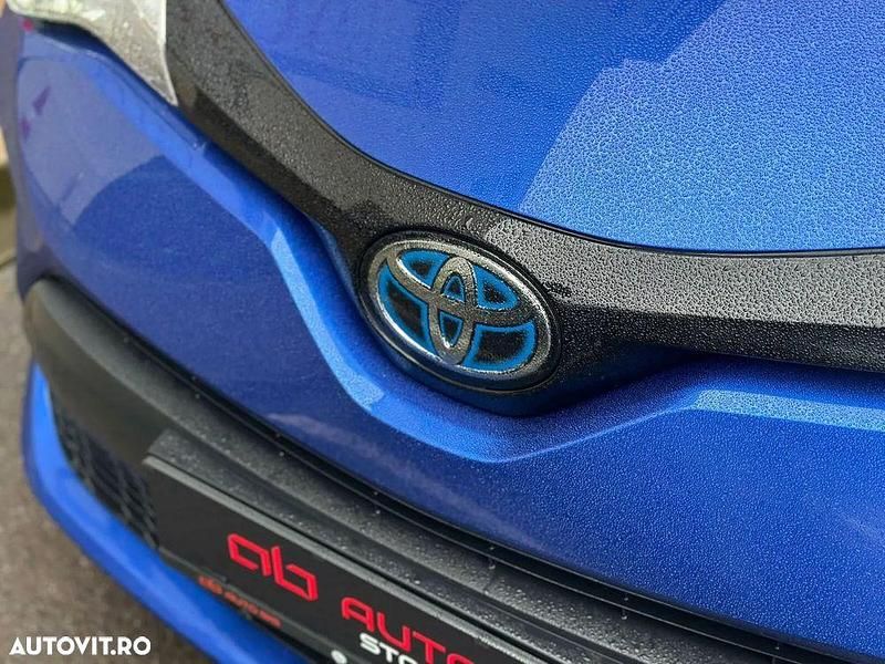 Second-hand Toyota C-HR 122 CP (89 kW) 2022 Culoarealbastru SUV