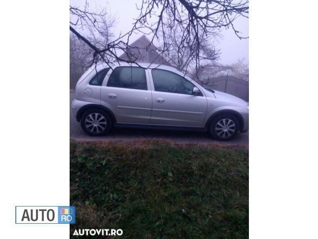 Second-hand Opel Corsa 90 CP (66 kW) 2003 Gri Hatchback