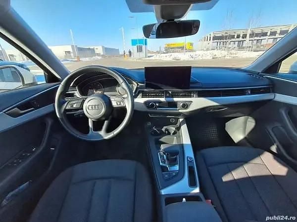 Second-hand Audi A4 150 CP (110 kW) 2021 Culoarealb Berlinǎ