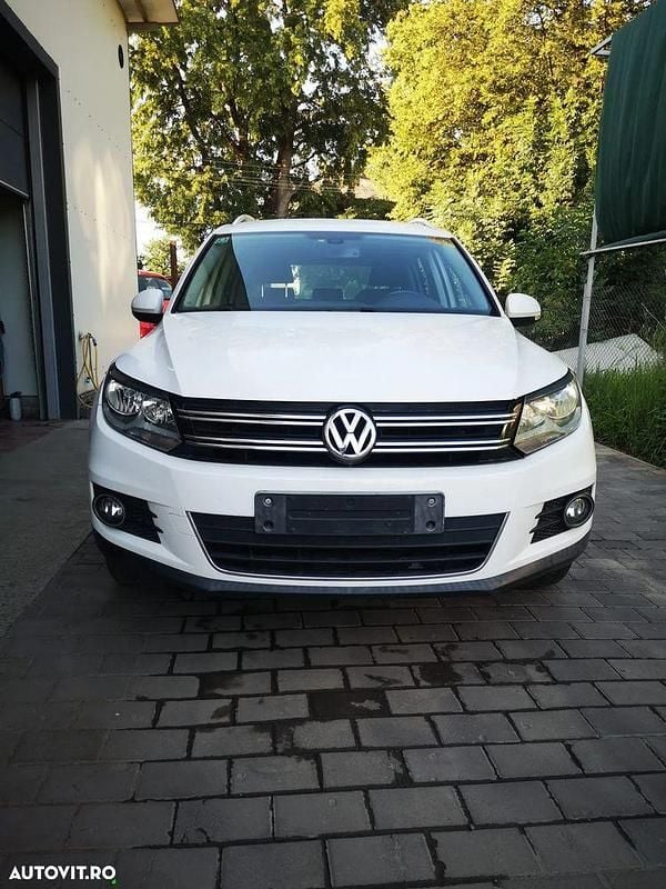 Second-hand VW Tiguan Life 140 CP (102 kW) 2012 Culoarealb SUV