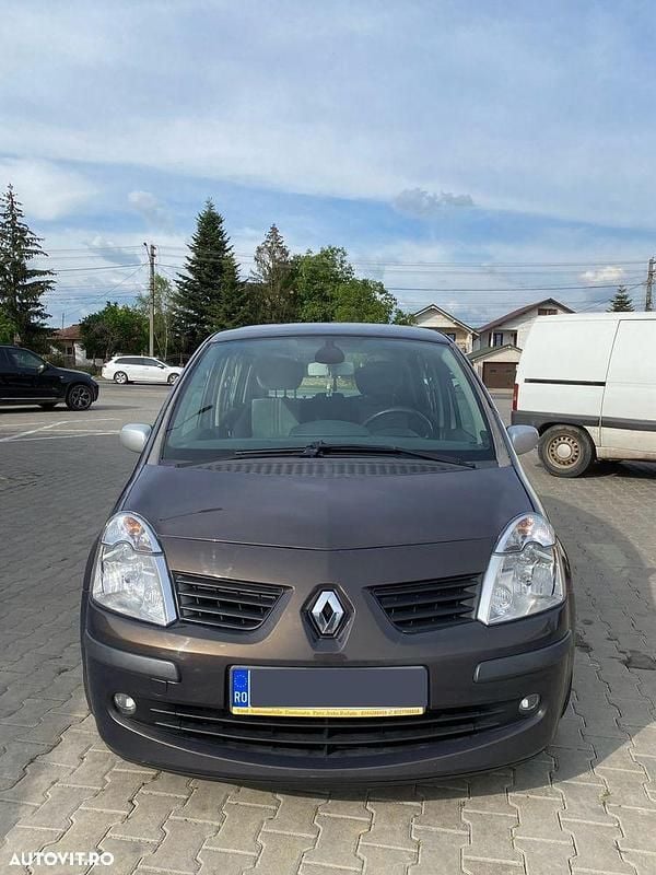Culoaremaro Utilizat 2006 Renault Modus Dynamique Monovolum | 1.500 EUR - Imagine 1/4