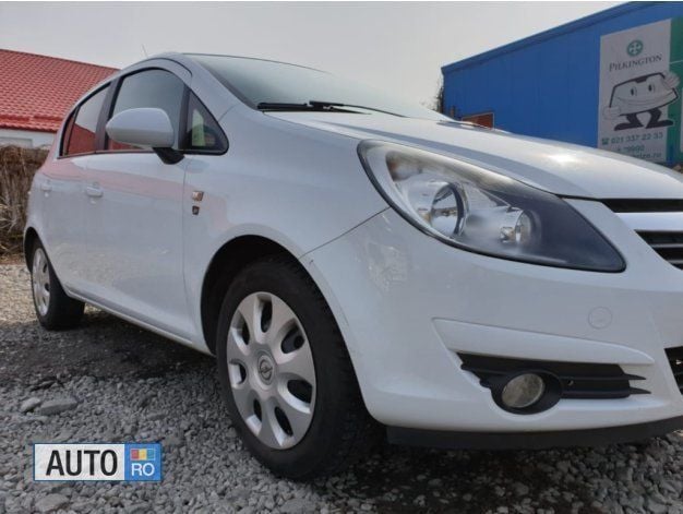 Second-hand Opel Corsa 85 CP (62 kW) 2010 Alb Hatchback