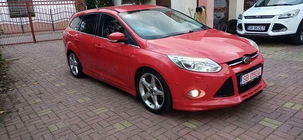 Rosu Utilizat 2012 Ford Focus ST-Line Break | 5.300 EUR (Preț bun) - Imagine 1/4