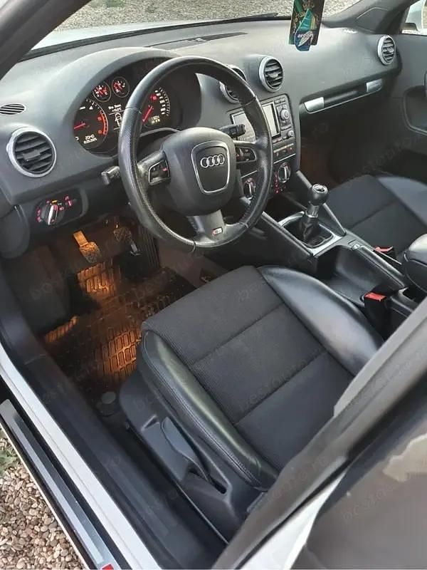 Second-hand Audi A3 S-Line 140 CP (102 kW) 2010 Hatchback