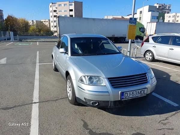 Second-hand VW Passat 102 CP (75 kW) 2001 Gri Berlinǎ