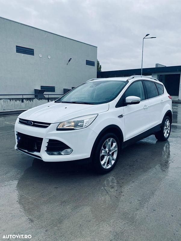 Culoarealb Utilizat 2015 Ford Kuga SUV | 9.800 EUR (Preț OK) - Imagine 1/4