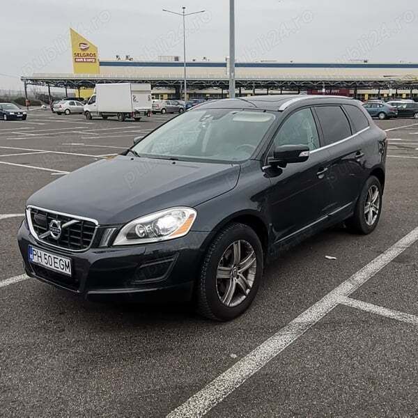 Gri Utilizat 2012 Volvo XC60 SUV | 9.990 EUR (Preț OK) - Imagine 1/4