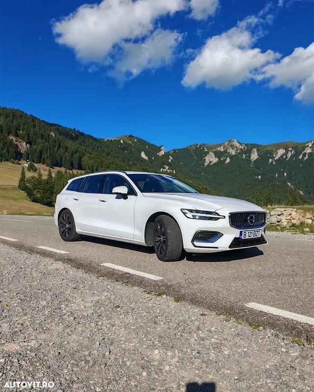 Culoarealb Utilizat 2019 Volvo V60 Core Break | 18.250 EUR - Imagine 1/4