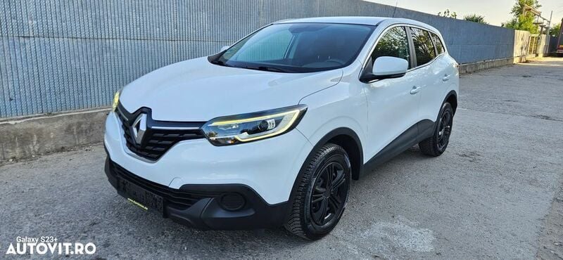 Alb Utilizat 2016 Renault Kadjar Life SUV | 7.800 EUR (Super Preț) - Imagine 1/4