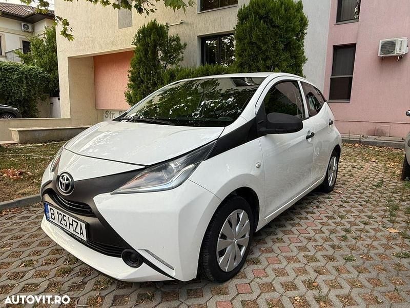 Culoarealb Utilizat 2017 Toyota Aygo Hatchback | 4.900 EUR - Imagine 1/4