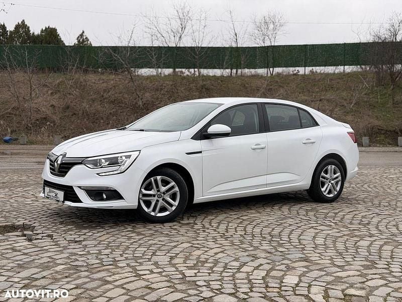 Second-hand Renault Mégane IV Business 140 CP (102 kW) 2020 Culoarealb Berlinǎ