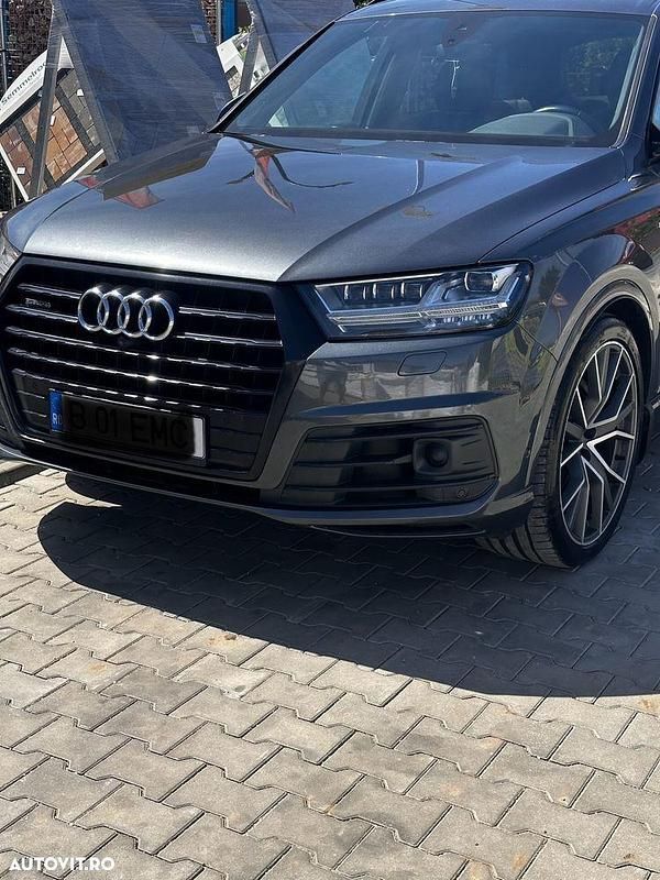 Second-hand Audi Q7 S-Line 286 CP (210 kW) 2019 Culoaregri SUV