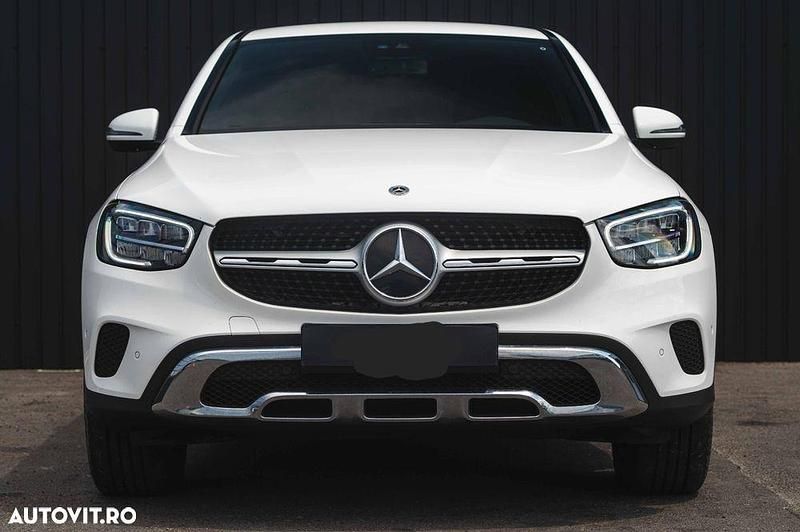 Second-hand Mercedes GLC350 AMG line 320 CP (235 kW) 2021 Culoarealb SUV