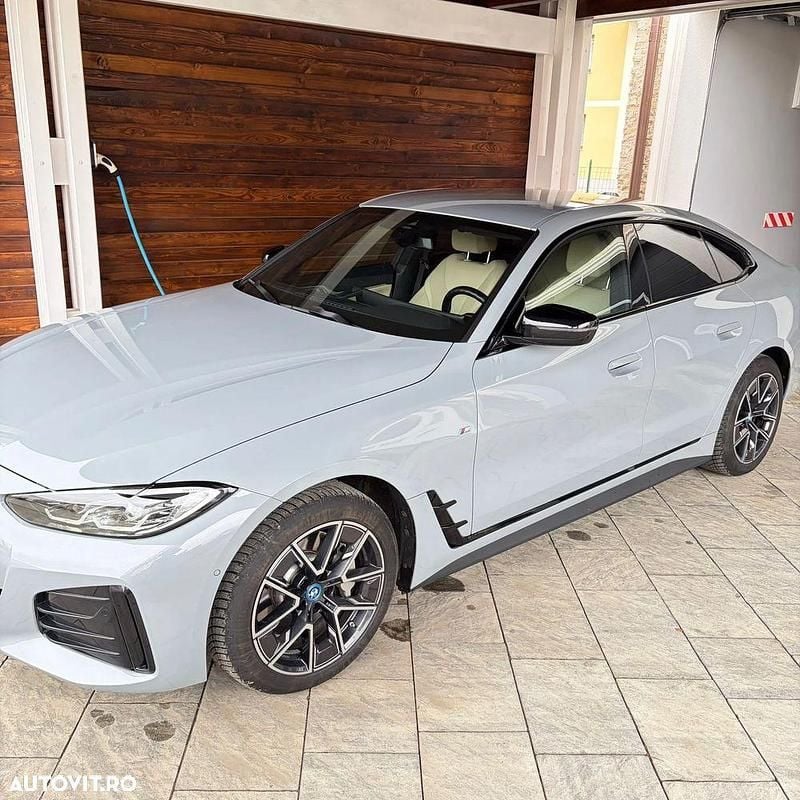 Second-hand BMW i4 210 kW (286 CP) 2023 Culoaregri Berlinǎ