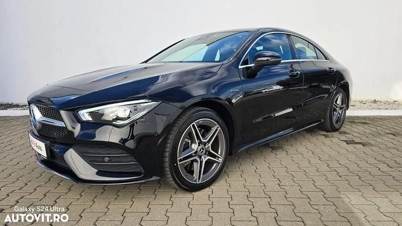 Culoarenegru Utilizat 2021 Mercedes CLA250e Shooting Brake AMG line Break | 32.950 EUR - Imagine 1/4